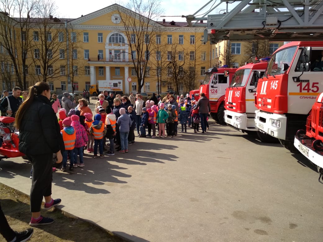 В Ленинградской области отметили День пожарной охраны России | 01.05.2021 |  ЛенОбласть - БезФормата