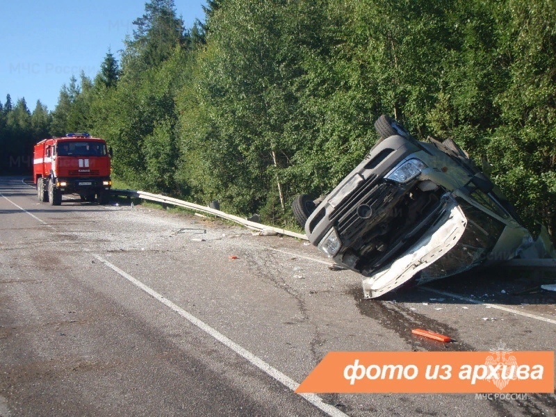 Спасатели Ленинградской области приняли участие в ликвидации последствий ДТП в г. Приозерск