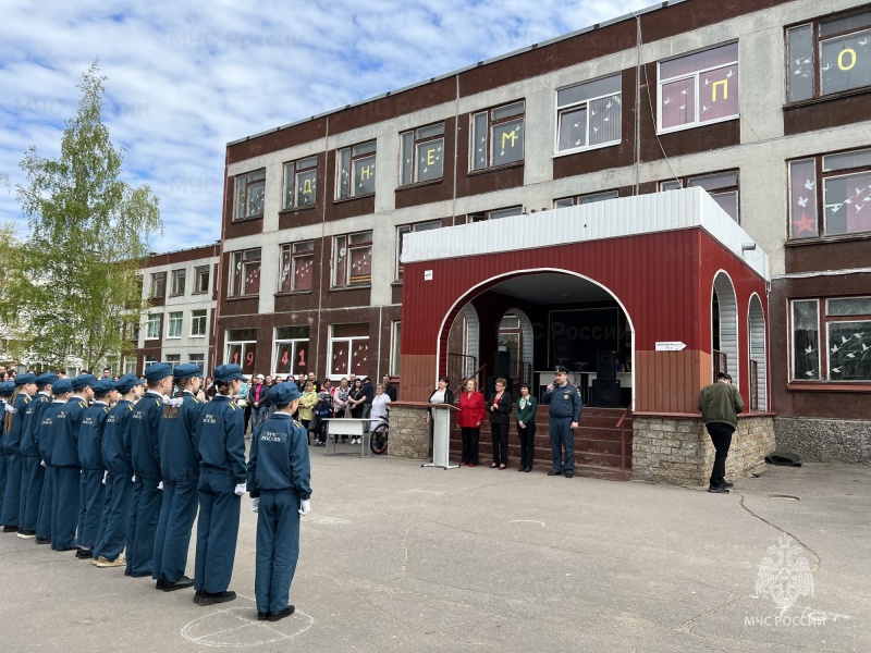 Школьники поклялись в верности кадетскому братству