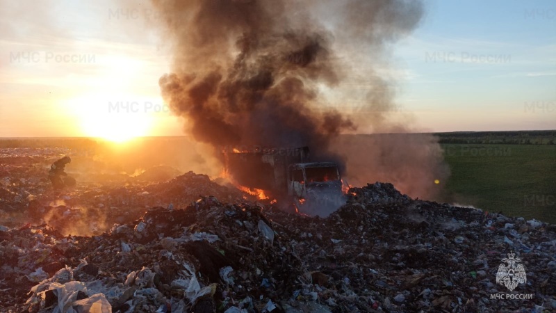 Пожарно-спасательные подразделения Ленинградской области локализовали пожар во Всеволожском районе