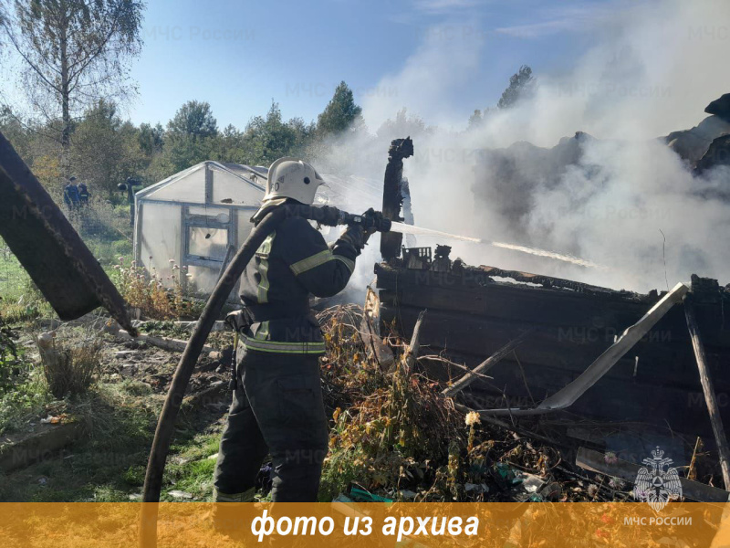 Пожарно-спасательные подразделения Ленинградской области ликвидировали пожар в Приозерском районе